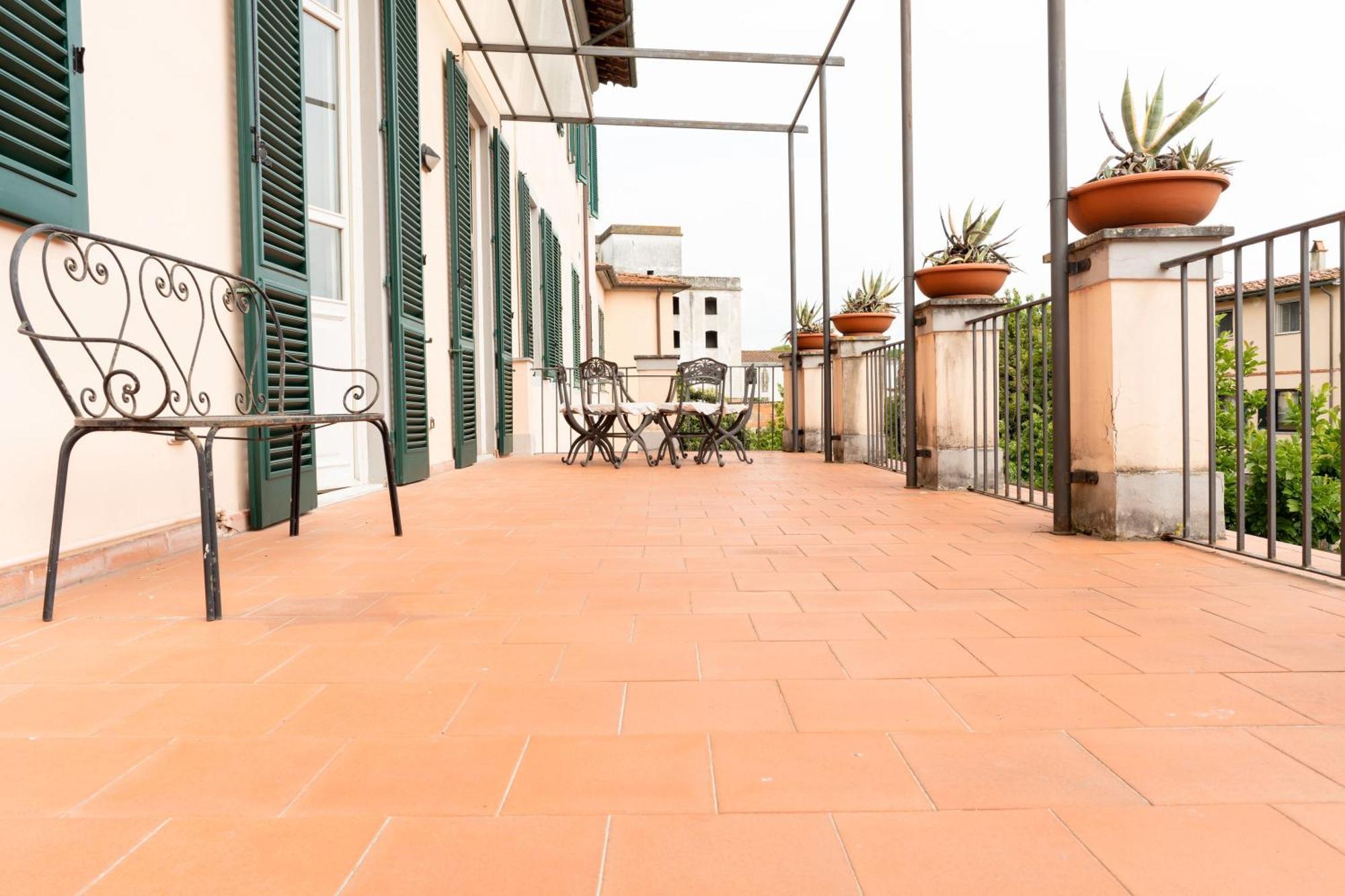 Storica Parcheggio Incluso Apartment *